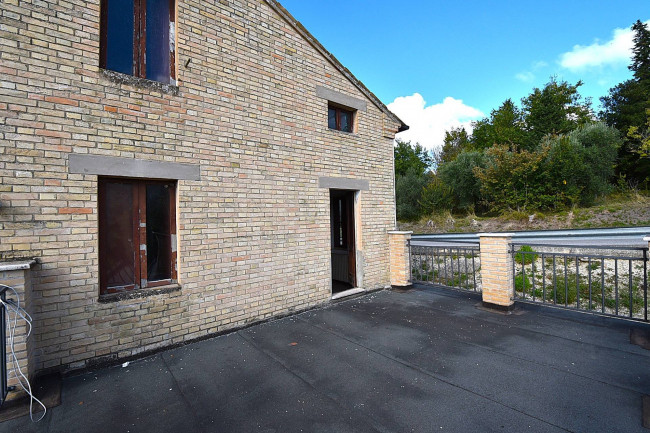 Casa singola in vendita a Falerone