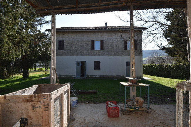 Casale in vendita a Montegiorgio