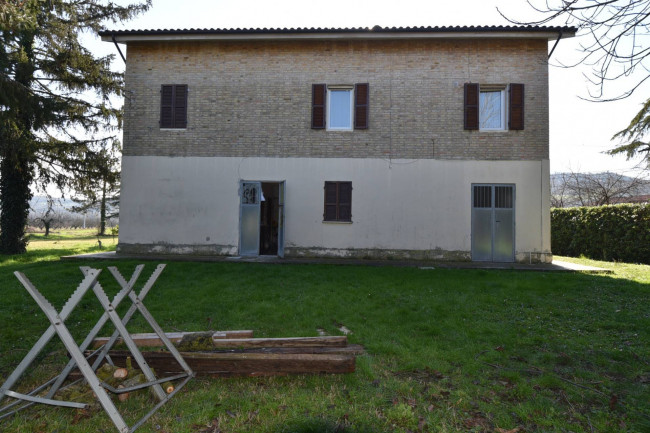 Casale in vendita a Montegiorgio