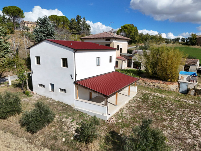 Casa singola in vendita a Ripe San Ginesio
