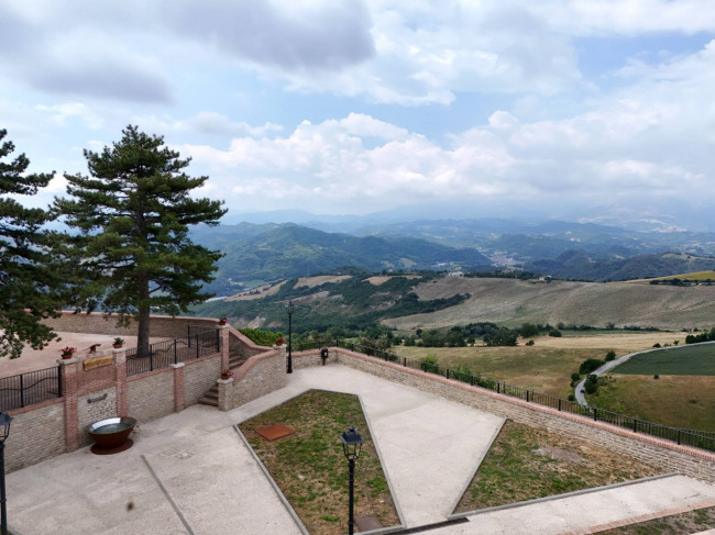 Appartamento in vendita a Montefalcone Appennino