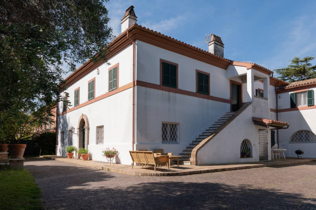 Villa in vendita a Civitanova Marche