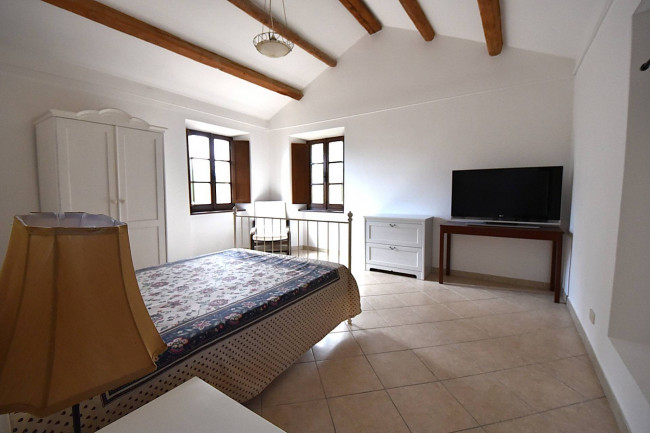 сельский дом на продажу в Montefalcone Appennino