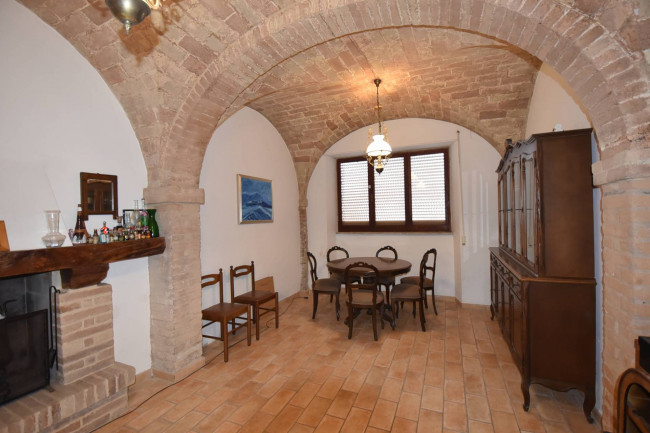 Casa cielo-terra in vendita a Carassai