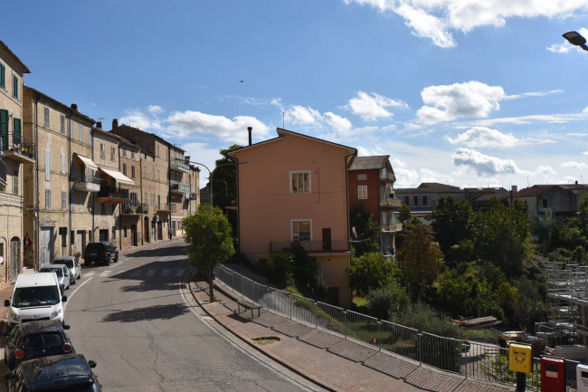 Casa cielo-terra in vendita a Carassai