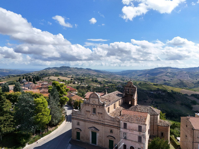 Casa cielo-terra in vendita a Carassai