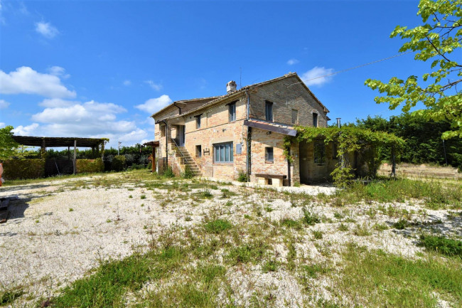 Casale in vendita a Recanati