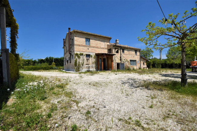 Casale in vendita a Recanati