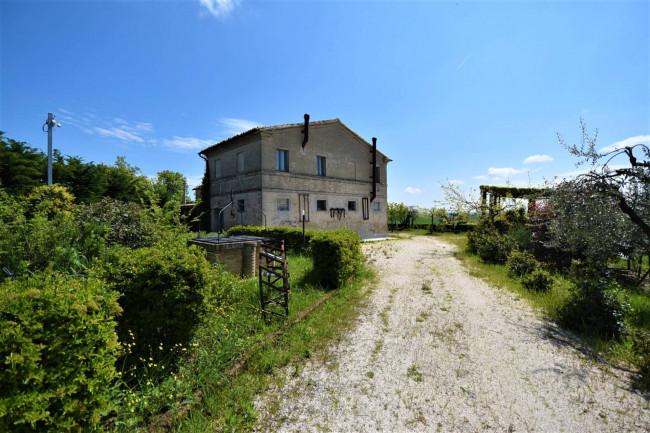 Casale in vendita a Recanati