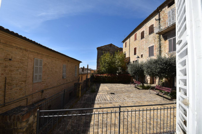 Casa cielo-terra in vendita a Monte San Martino