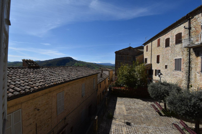 Casa cielo-terra in vendita a Monte San Martino