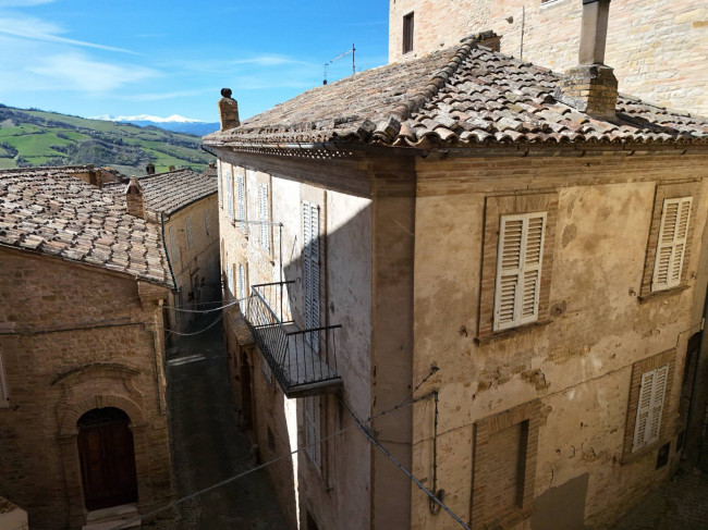 Casa cielo-terra in vendita a Monte San Martino