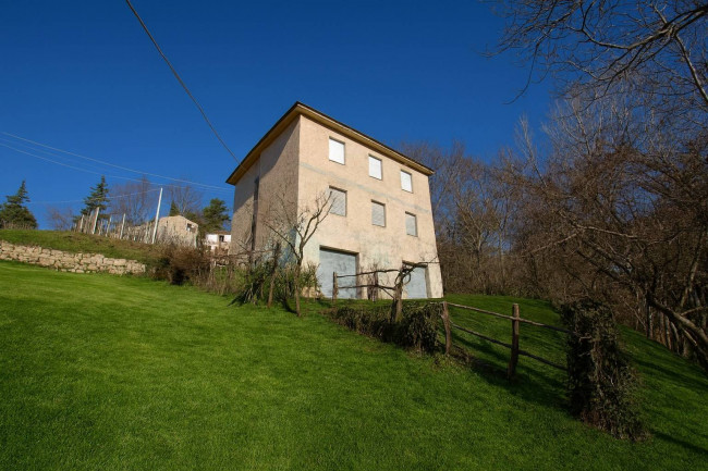 Apartment for sale in Amandola