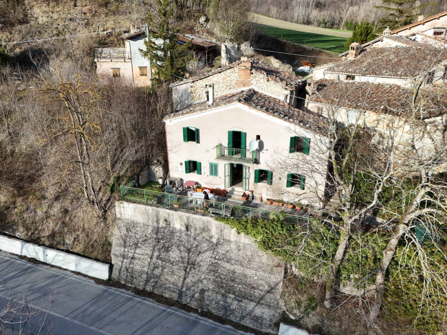 Appartamento in vendita a Montefortino