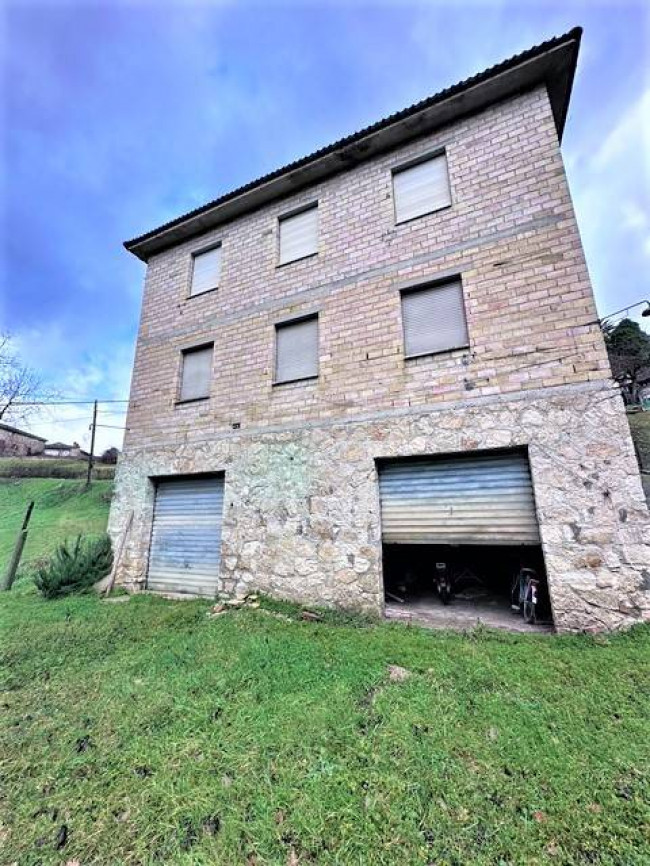 Apartment for sale in Amandola