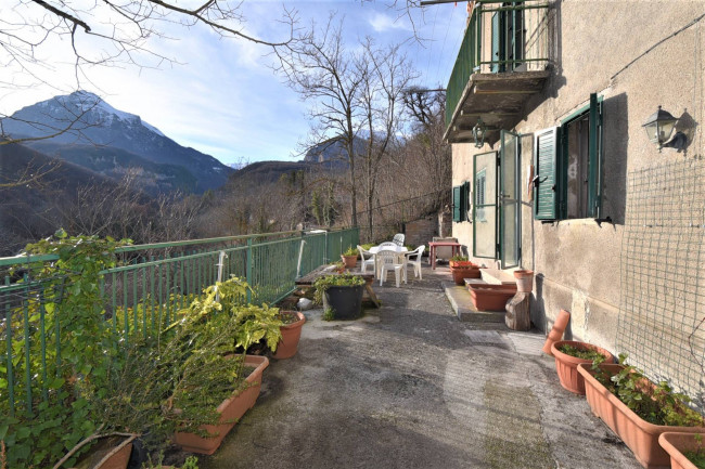 Appartamento in vendita a Montefortino