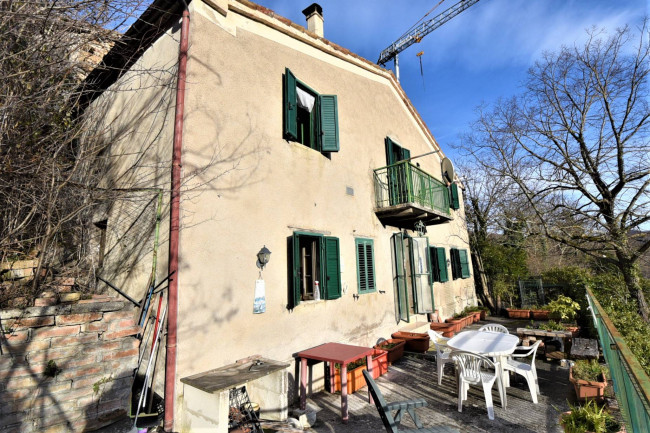 Appartamento in vendita a Montefortino