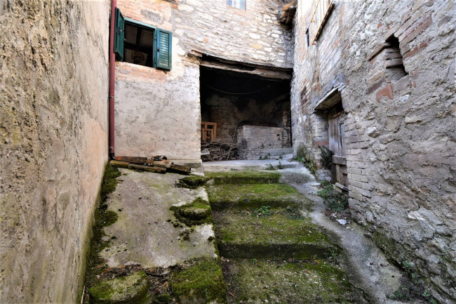 Appartamento in vendita a Montefortino