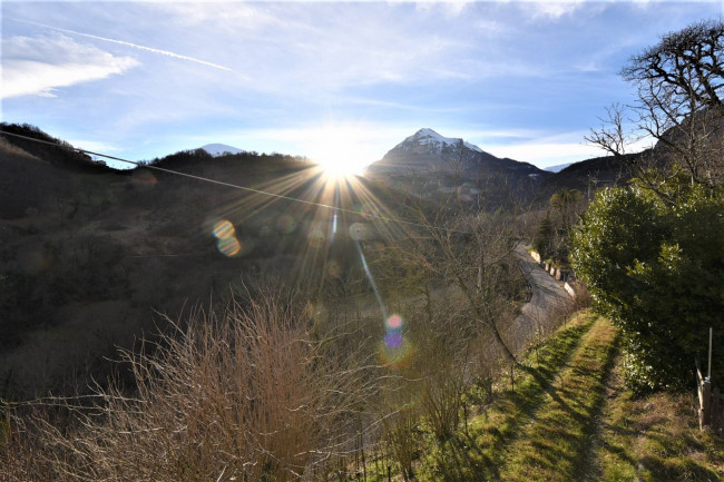 Appartamento in vendita a Montefortino