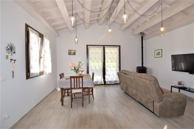 Casale in vendita a San Ginesio