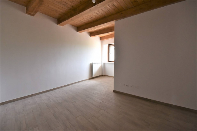 Casa cielo-terra in vendita a Amandola