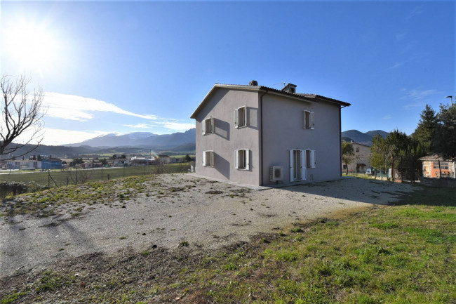Villa in vendita a San Ginesio