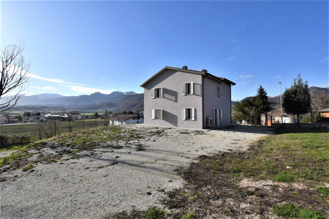 Villa in vendita a San Ginesio