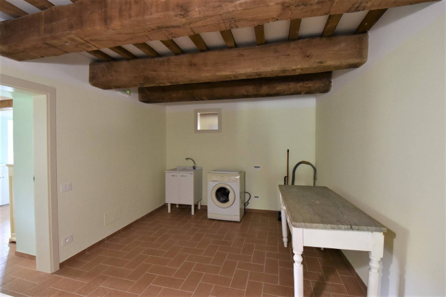 Villa for sale in Montefortino
