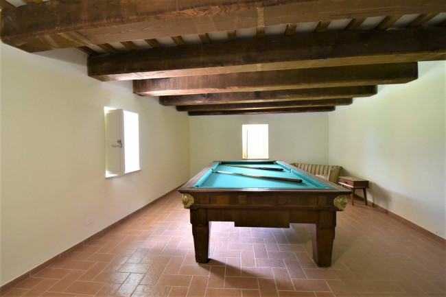 Villa for sale in Montefortino