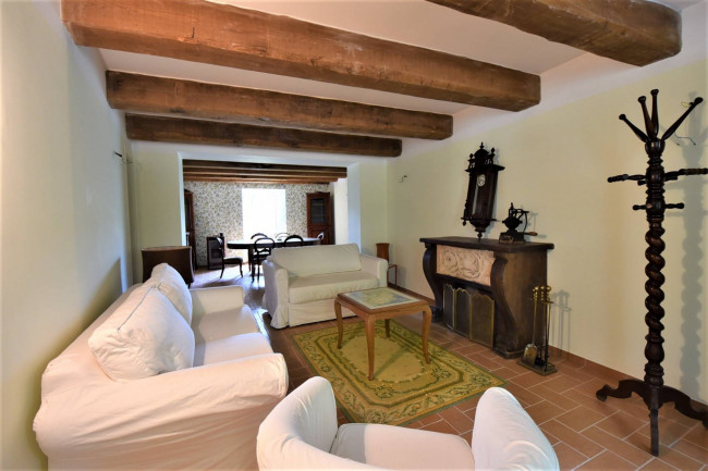 Villa for sale in Montefortino