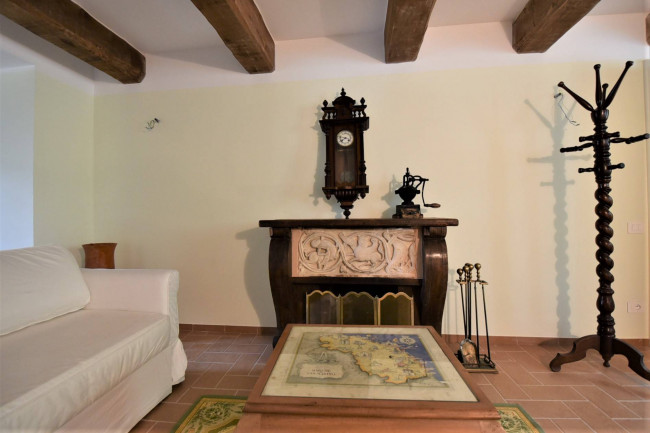 Villa for sale in Montefortino