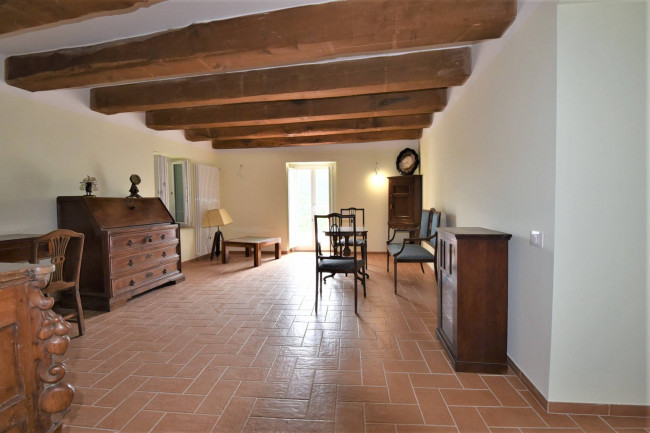 Villa for sale in Montefortino