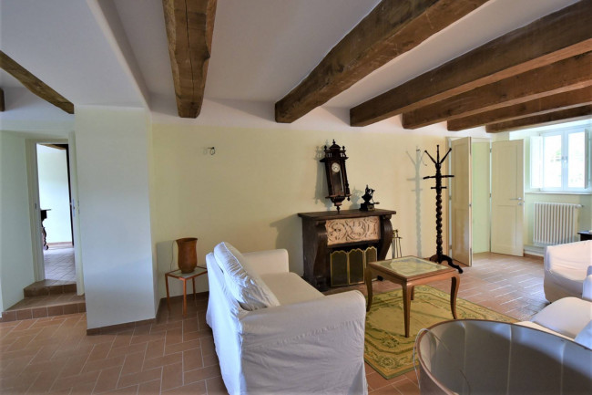 Villa for sale in Montefortino