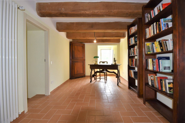 Villa for sale in Montefortino