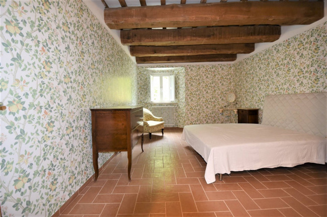 Villa for sale in Montefortino