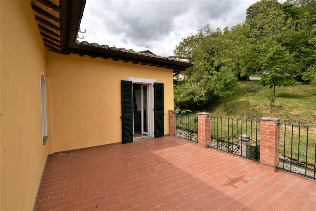 Villa for sale in Montefortino