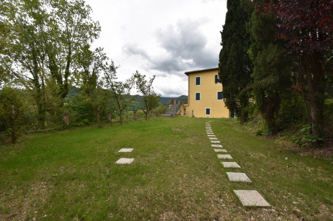 Villa for sale in Montefortino