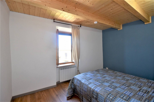 Casa cielo-terra in vendita a Gualdo