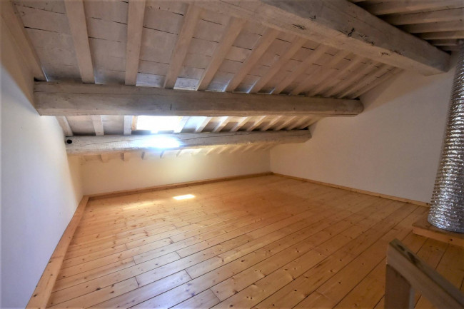 Casa cielo-terra in vendita a Gualdo