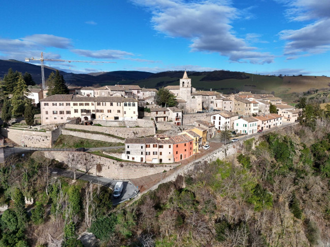 Casa singola in vendita a Belforte del Chienti