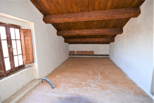 Casa singola in vendita a Belforte del Chienti