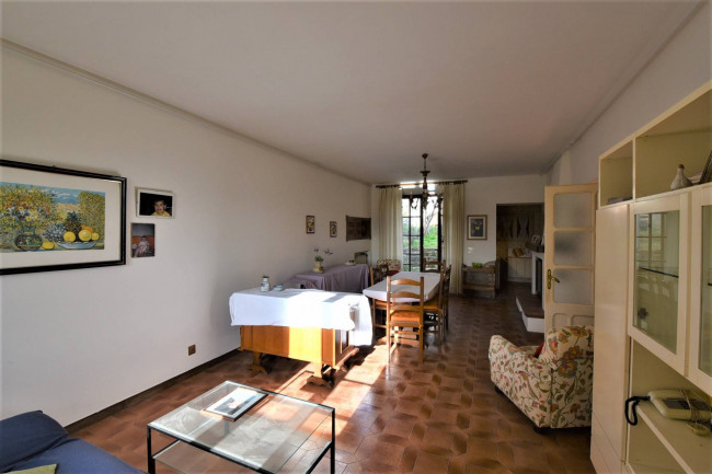 Casa singola in vendita a Belforte del Chienti