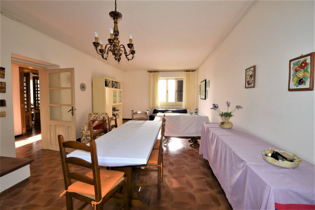 Casa singola in vendita a Belforte del Chienti