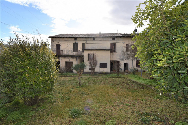 Casa singola in vendita a Belforte del Chienti