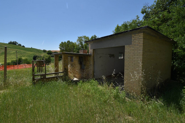 Casa singola in vendita a Penna San Giovanni