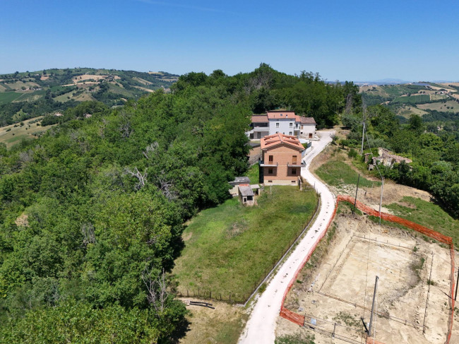Casa singola in vendita a Penna San Giovanni