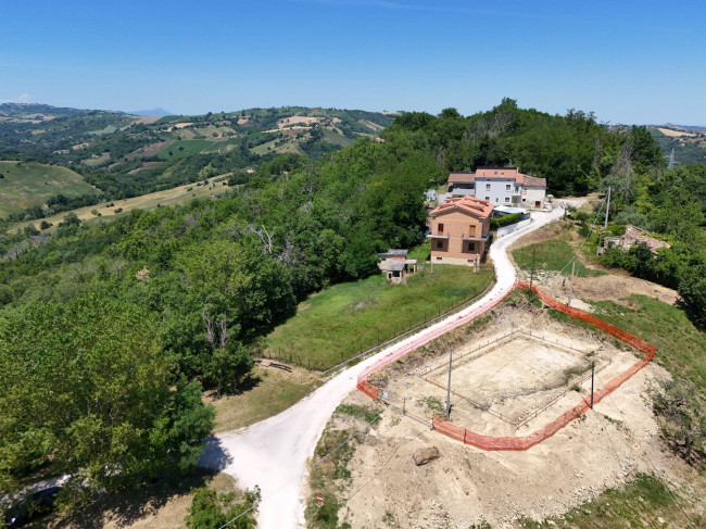 Casa singola in vendita a Penna San Giovanni