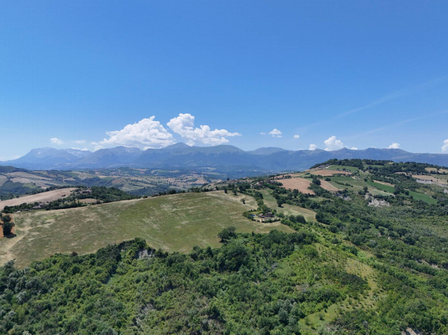 Casa singola in vendita a Penna San Giovanni