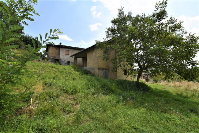 Casa singola in vendita a Amandola