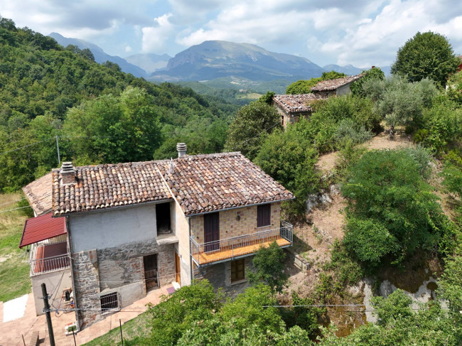 Appartamento in vendita a Amandola